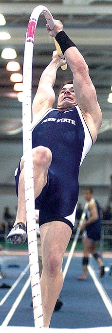 kevin dare pole vault
