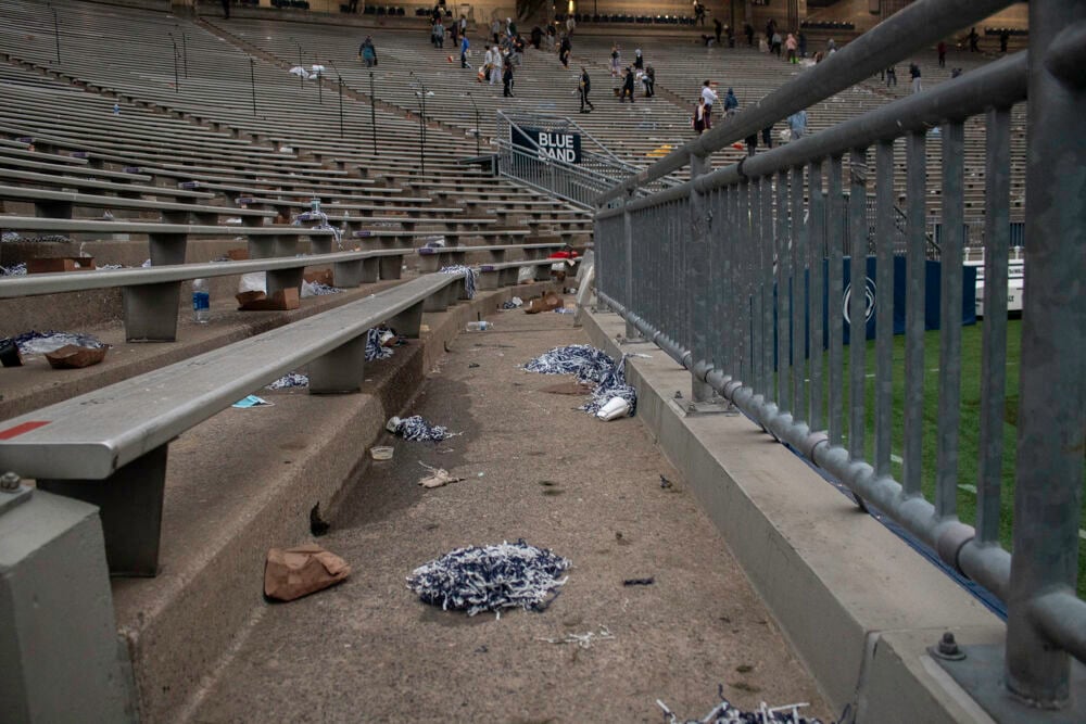 Stadium Cleanup, trash
