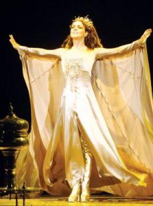 Sarah Brightman Pushes The Limit At Concert Penn State Arts Entertainment News Daily Collegian Collegian Psu Edu Sarah Brightman Pushes The Limit At Concert Penn State Arts Entertainment News Daily Collegian Collegian Psu Edu