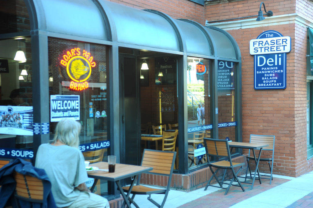 Downtown Restaurants Strive To Provide Unique Dining Experiences Downtown Restaurants Strive To Provide Unique Dining Experiences