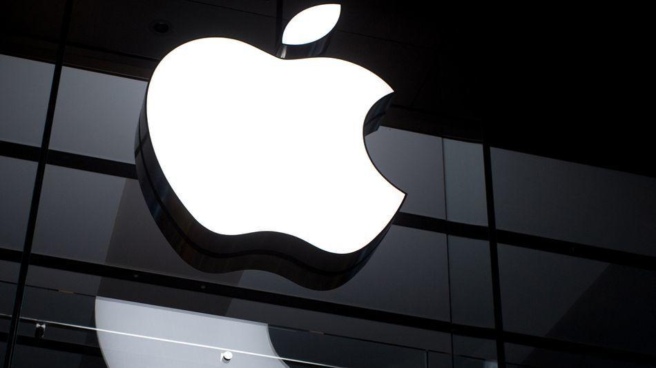 Apple Vs Spotify Who Owns The Music Streaming Crown Penn