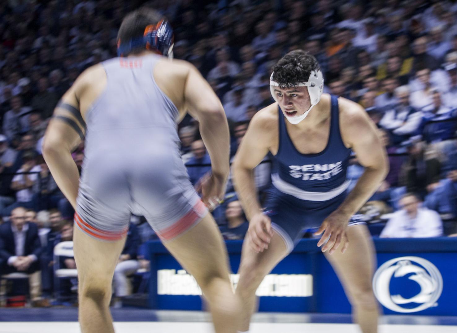 Penn State wrestling’s Vincenzo Joseph upsets Isaiah Martinez in back