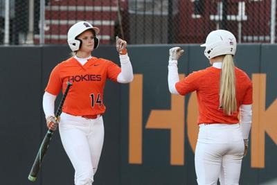 Softball Wins 3rd Home Game Of The Week Hanging On Against Lipscomb Sports Collegiatetimes Com