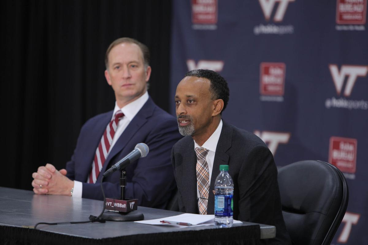 New Women S Basketball Coach Kenny Brooks Raves About Recruiting