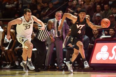 Men S Basketball Rings In The New Year With Win Over Notre Dame