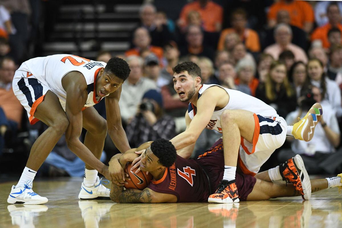 Vt Men S Basketball Vs Uva Gallery Collegiatetimes Com