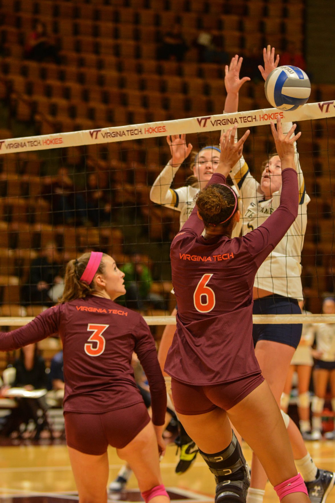 Volleyball Continues To Fall In ACC After Weekend Losses Against ...