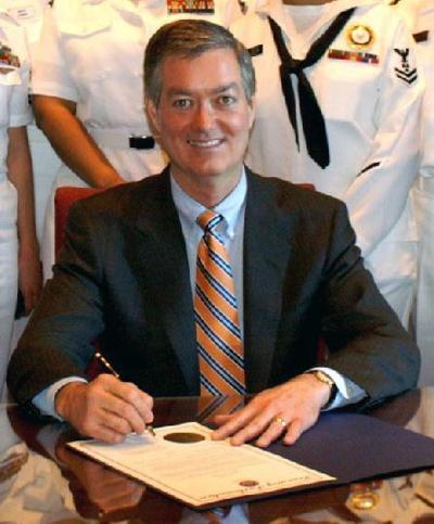 Former Gov Bill Owens Endorses Mike Coffman In Aurora Mayor S Race Quick Hits Coloradopolitics Com