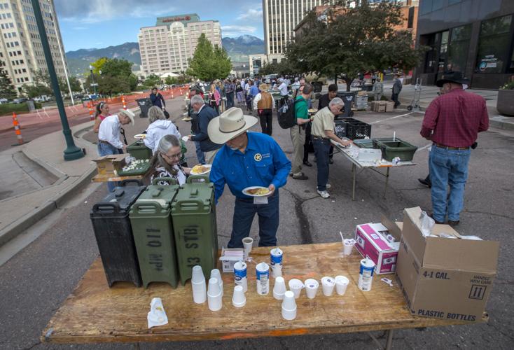 Colorado Springs street breakfast draws those seeking taste of the west