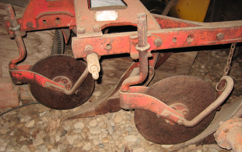 PLOW - DEARBORN MODEL 10-1 (3 POINT) - 2 BOTTOM, 14" image 3