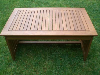 acacia table image 1