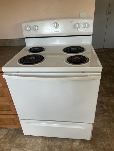 Kitchen range for sale. image 1