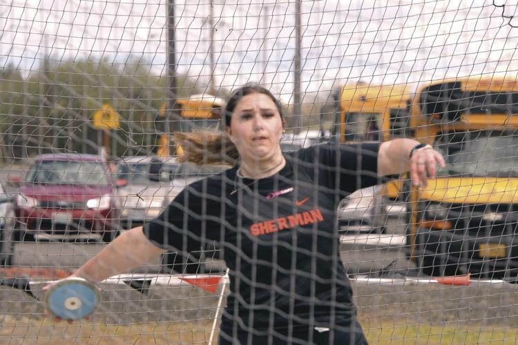 SHS Track&Field_mbg2384.jpg