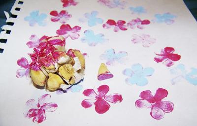 Nature takes starring role in stamp crafting