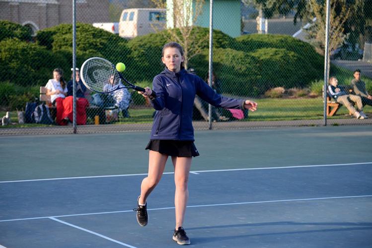 Girls tennis sweeps first round of Columbia River Conference play: Girls take down TD 6-2
