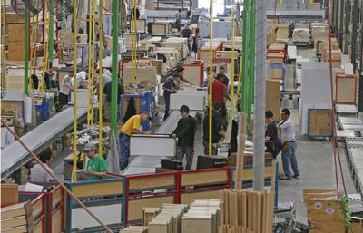 Eugene sees wood product orders rise