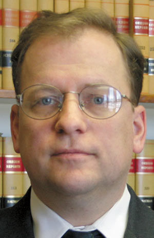 Bar files formal complaint on DA