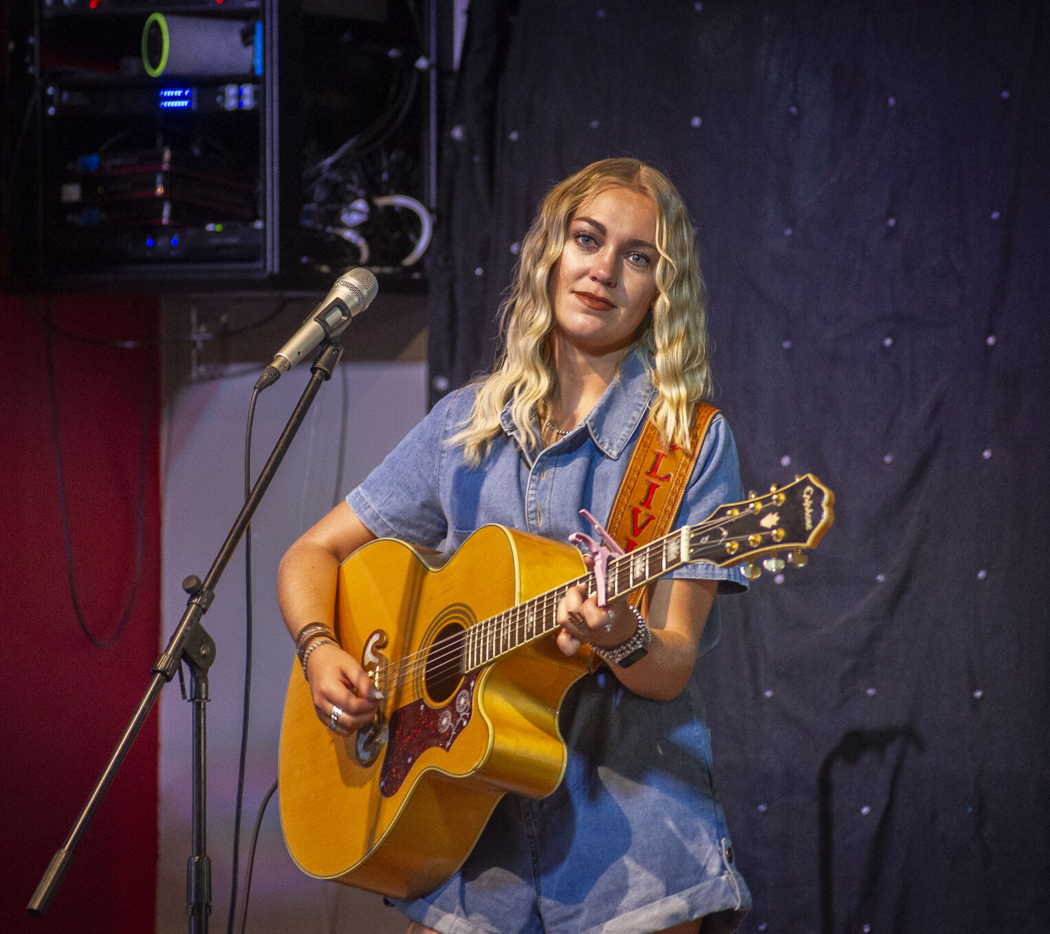 Olivia Harms at Bargeway Pub
