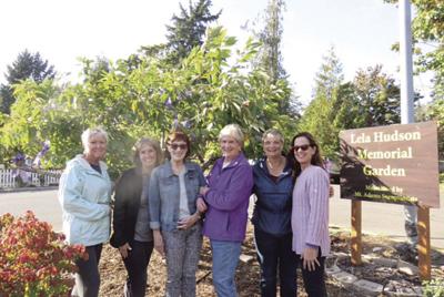 Local Soroptimist Members ‘Papering the Town Purple’ Against Domestic Violence