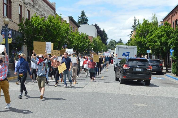 A hr rally, oak street march.JPG