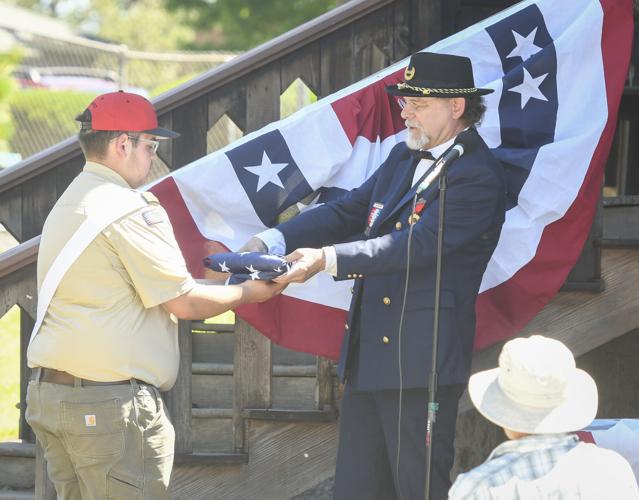 flag_day_2026_fort_dalles_4.jpg