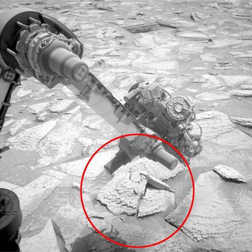 Out-of-this-world problem as pesky Martian boulder sticks to rover for WEEK