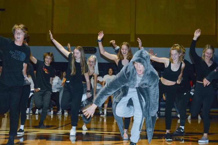 A8 homecoming sophomores.JPG