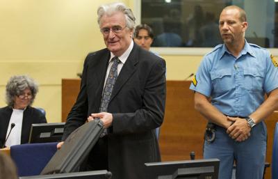 UN reinstates genocide charge