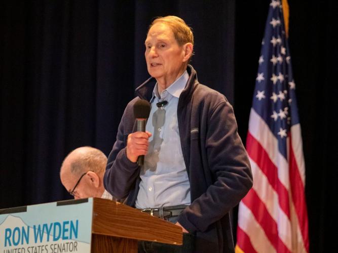 Wyden town hall