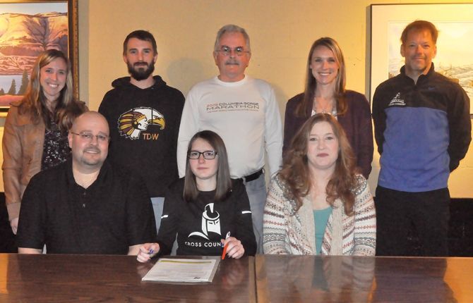 Morin receives scholarship to Lane CC