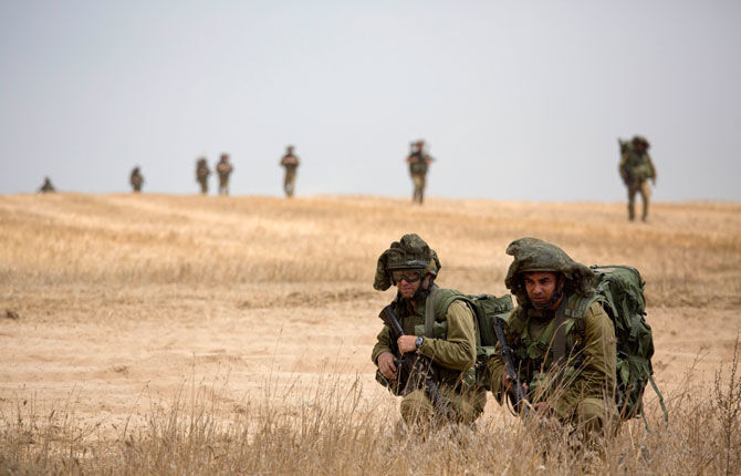 Israeli soldier missing as Gaza fighting rages on
