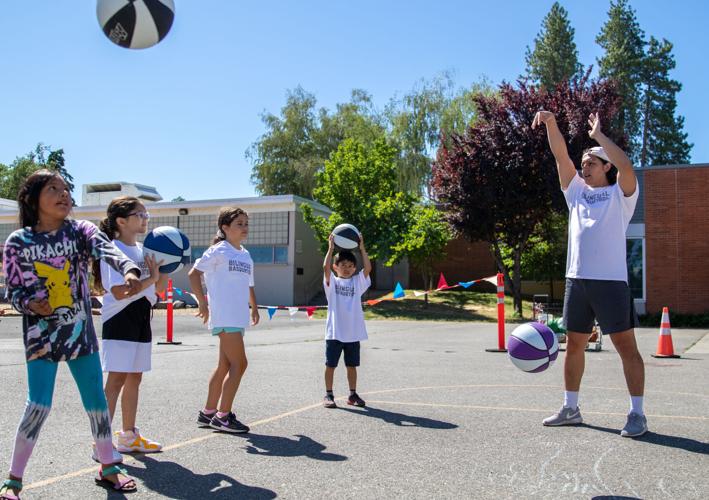 Bilingual Basquetbol