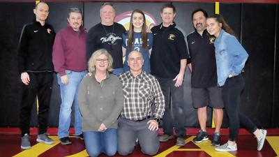 Thomasian signs on to play at Clark College