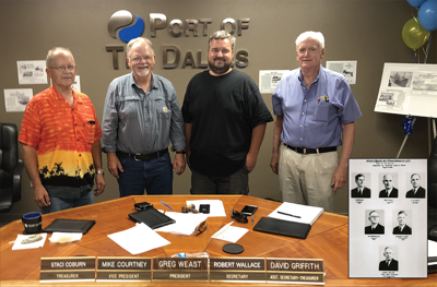 Commissioners celebrate 1,021 meetings