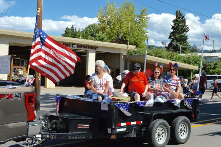 Odell celebrates Fourth of July with parade
