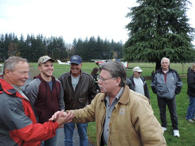 ‘Food Flight’ brings Thanksgiving bounty to Cascade Locks community