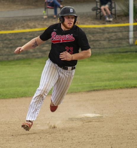 DHS BB vs Reedsport_mbg4362_1.JPG
