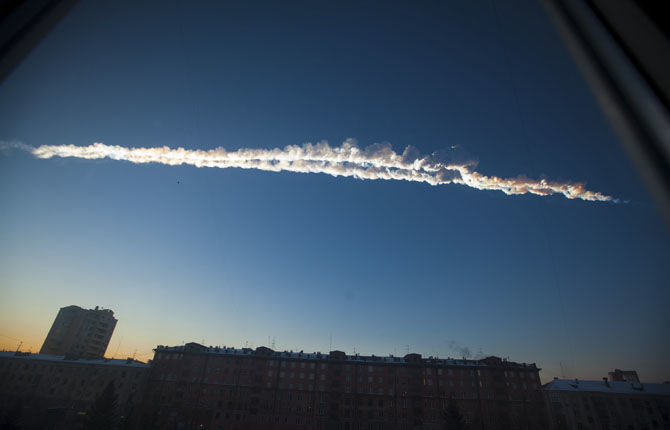 Meteor falls in Russia, 700 injured by blasts