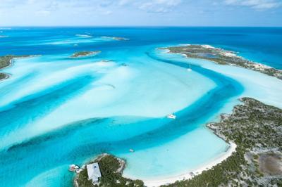 Dream Yacht Worldwide sailing in the Bahamas