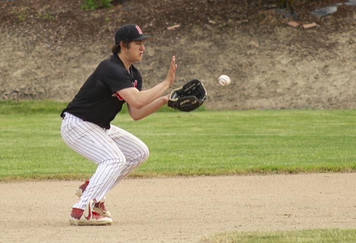 DHS BB vs Reedsport_mbg4377_1.JPG