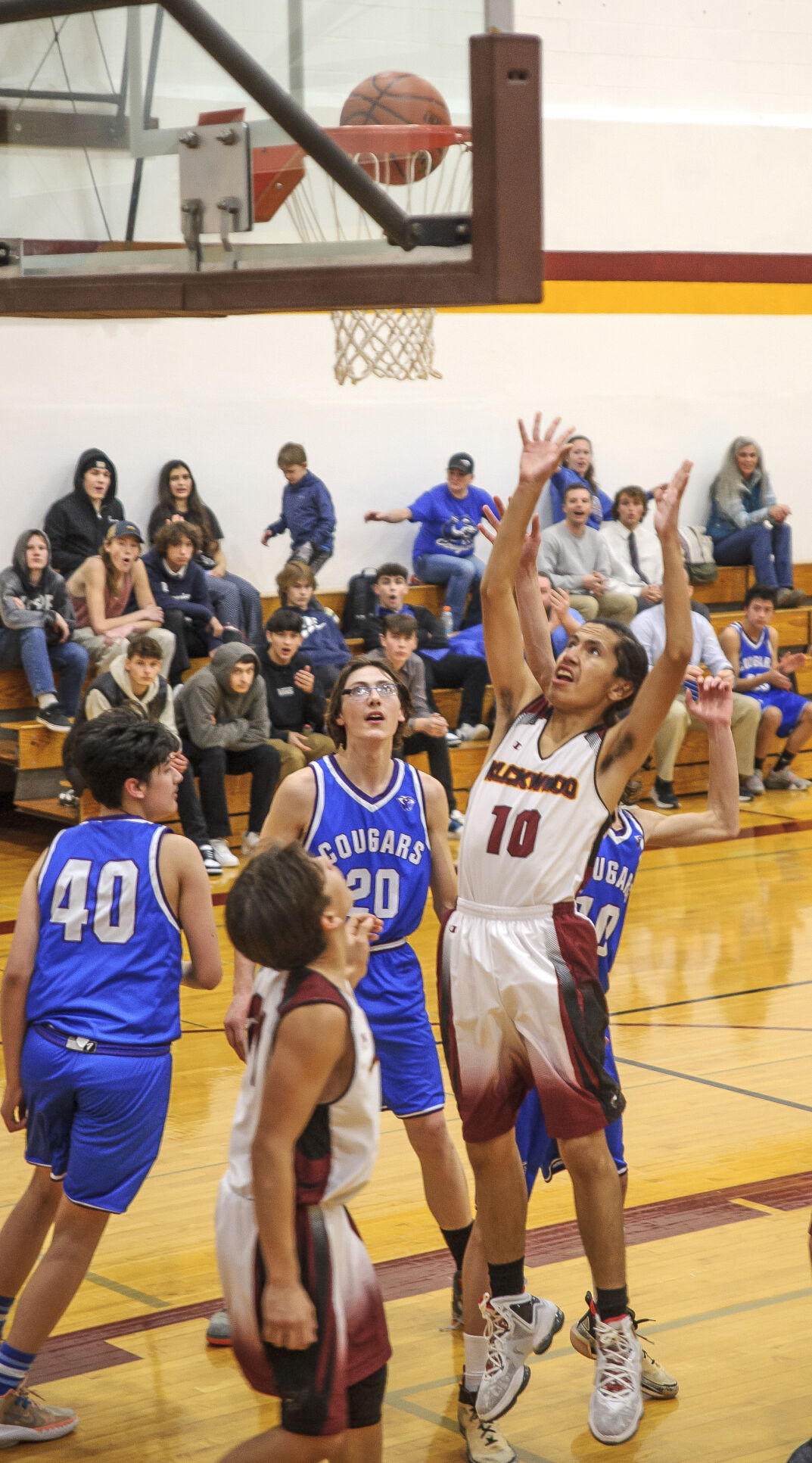 Klickwood versus Lyle basketball