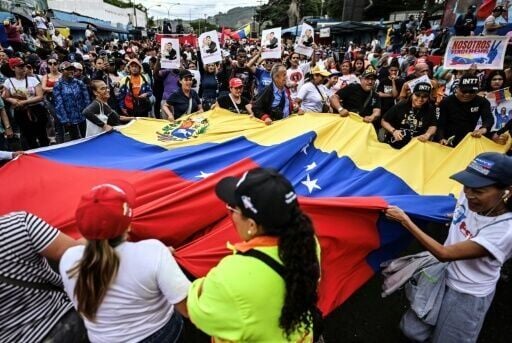 Hundreds of protesters rallied in Caracas