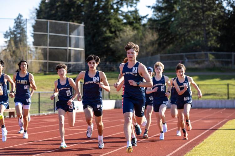 20250403 HRVHS Track And Field (16 av 41).jpg