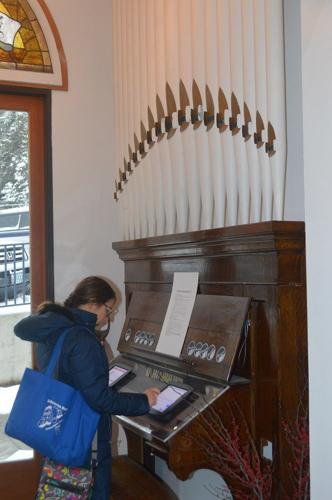 B1 old organ.JPG