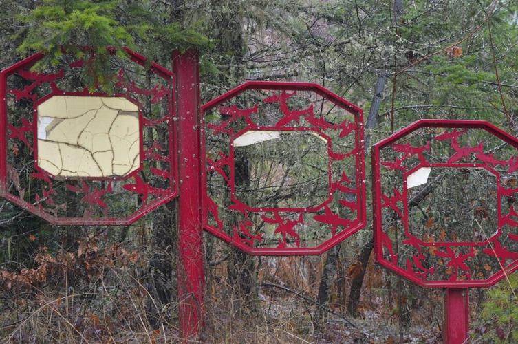 02-10 the porch dee mystery sign.JPG