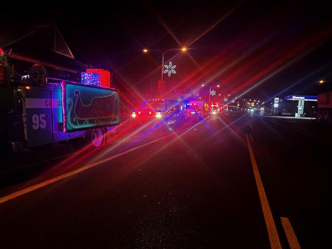Cascade Locks firetruck parade