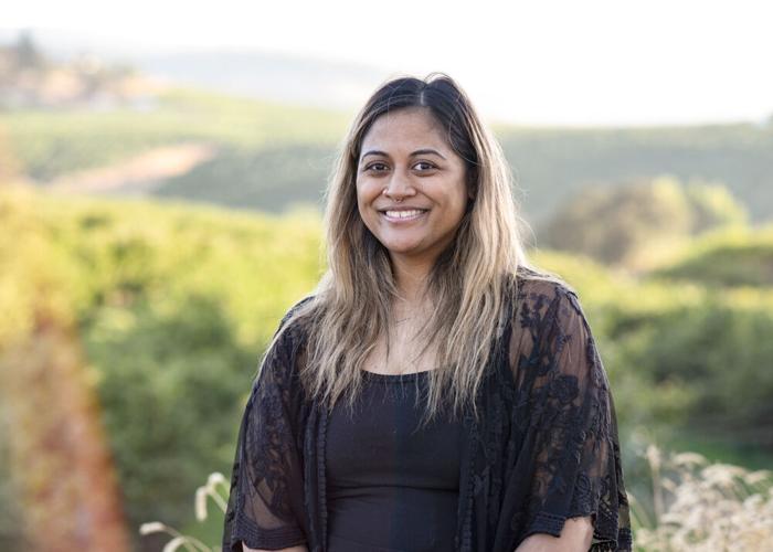 09-07 Pig Bowl recipient Lei Niko.jpg