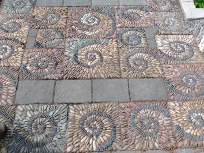Tour mosaic.jpg