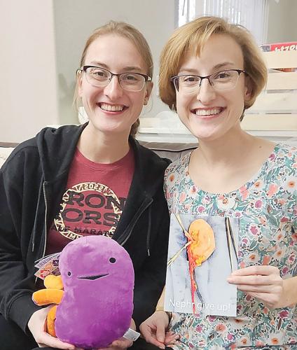 A6 Kidney transplant twins with pic of actual kidney