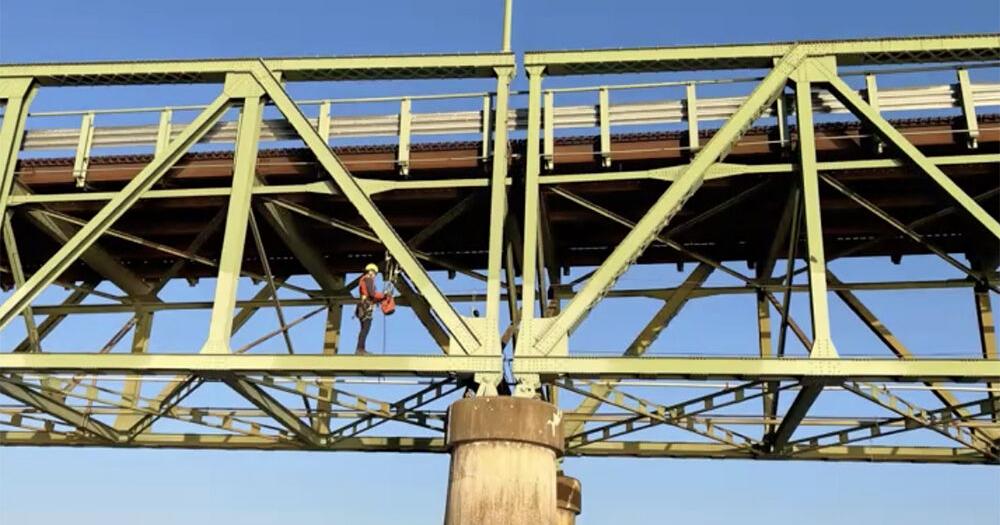 Engineers consider construction challenges